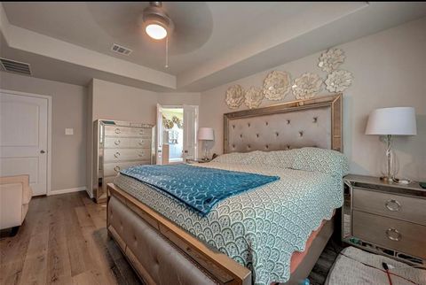 A home in Rosharon