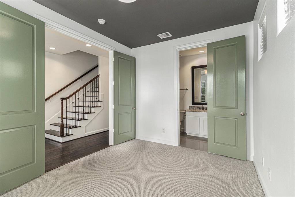 Photo 5 of 41 of 9674 Knight Road townhome