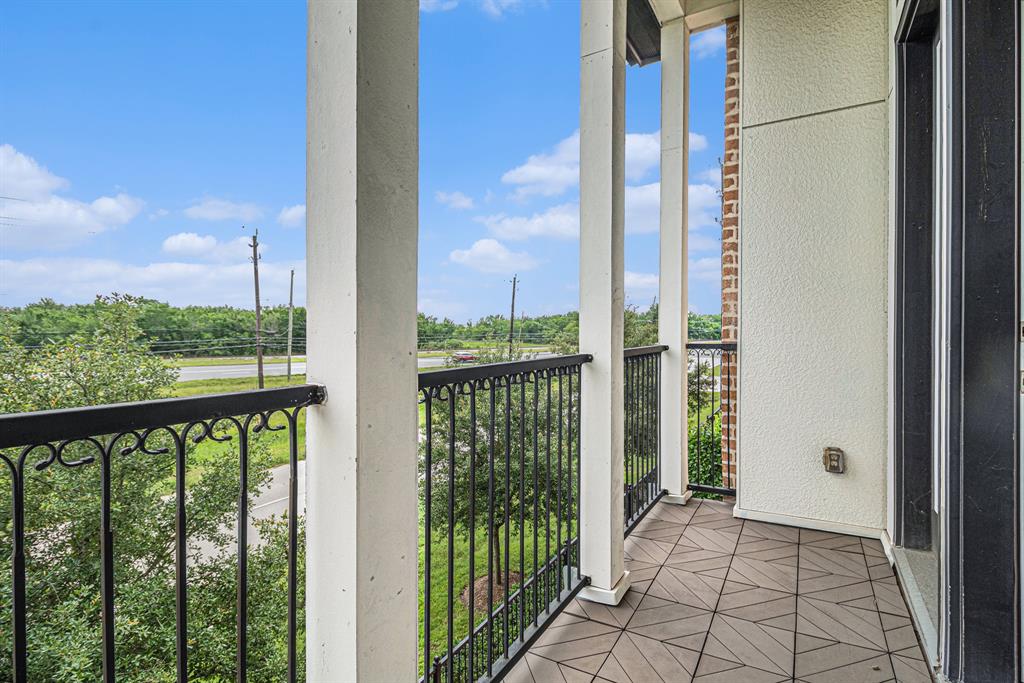 Photo 16 of 41 of 9674 Knight Road townhome