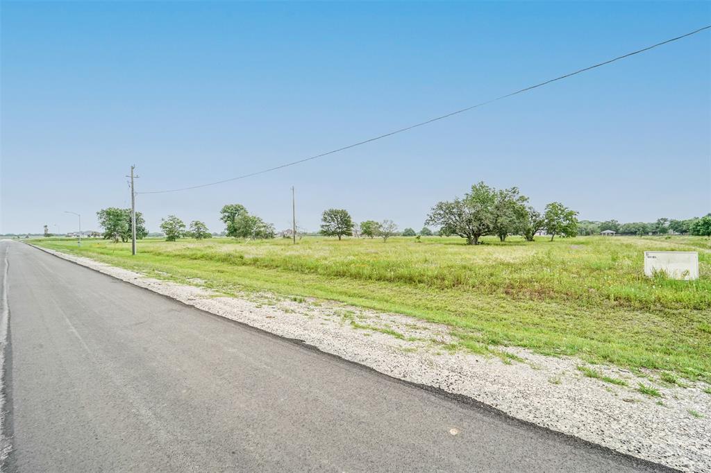 33027 Amberjack Drive, Richwood, Texas image 14