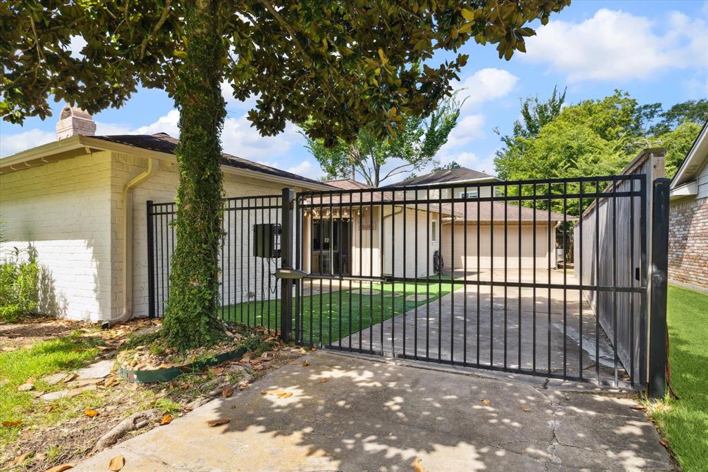 18438 Point Lookout Drive