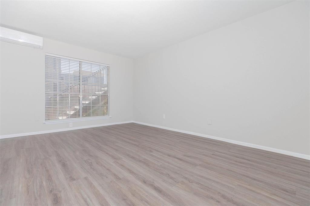 3125 Crestdale Drive 1165