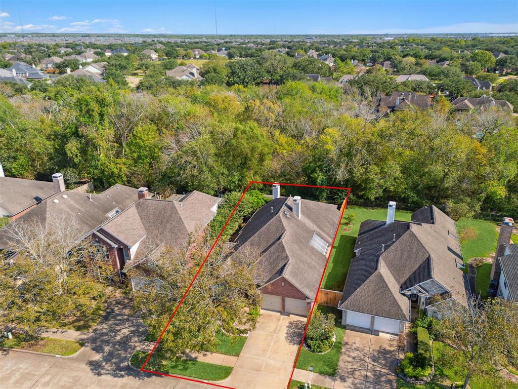 4311 Lakeshore Forest Drive, Missouri City, Texas image 2