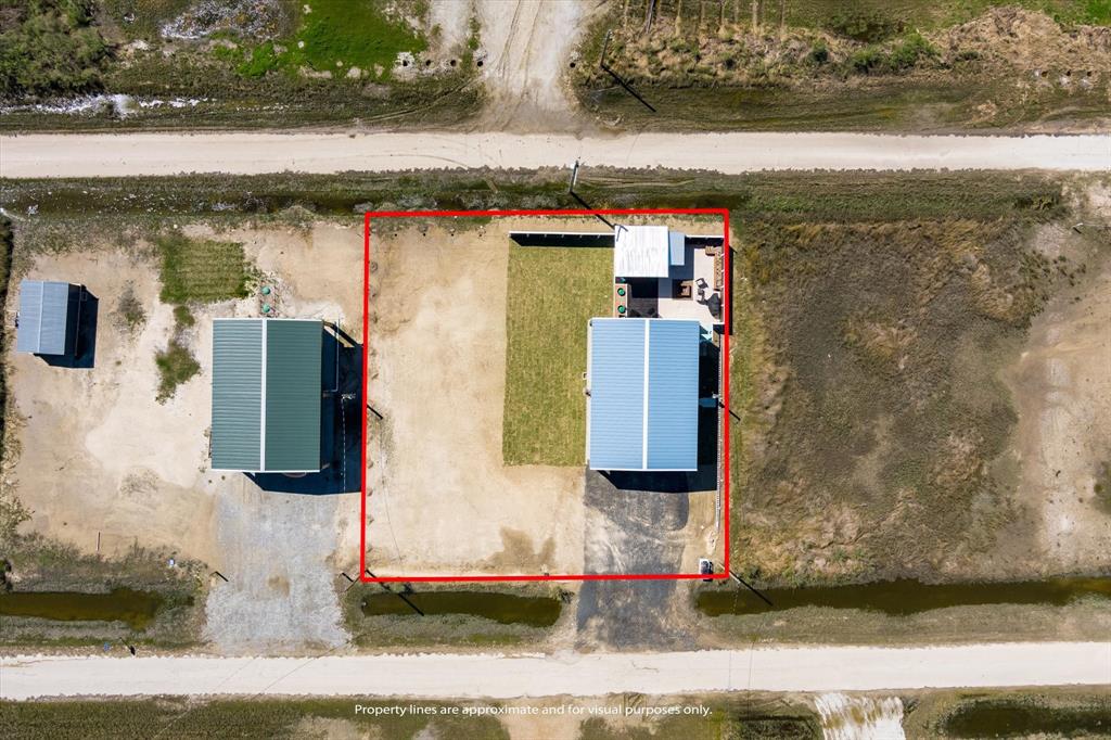 1137 Beach Front Drive, Gilchrist, Texas image 16