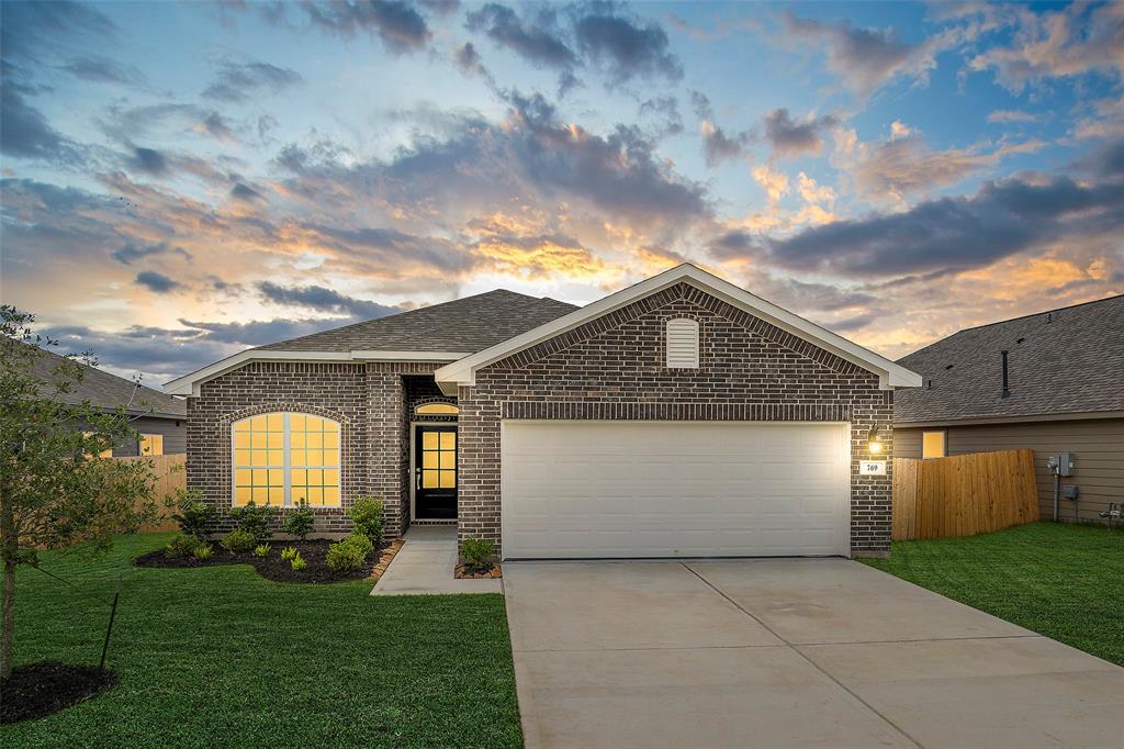769 Dewberry, La Marque, Texas image 1