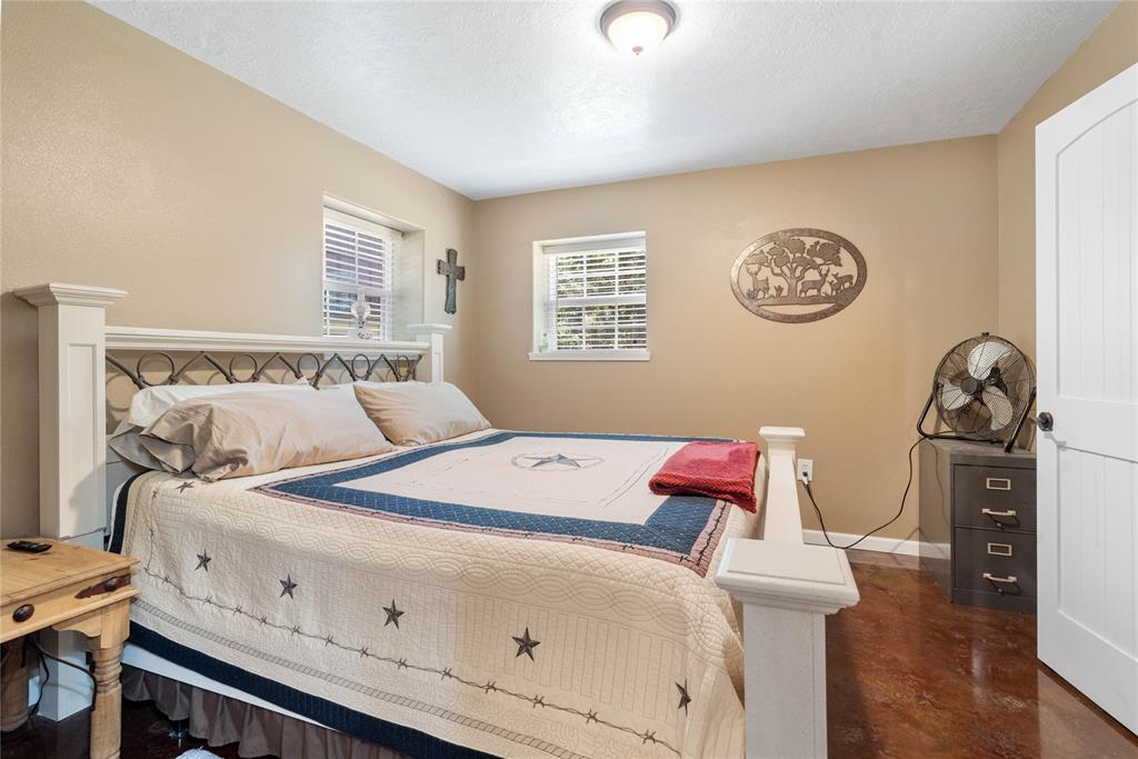 17710 Oak Hills Drive, New Caney, Texas image 13