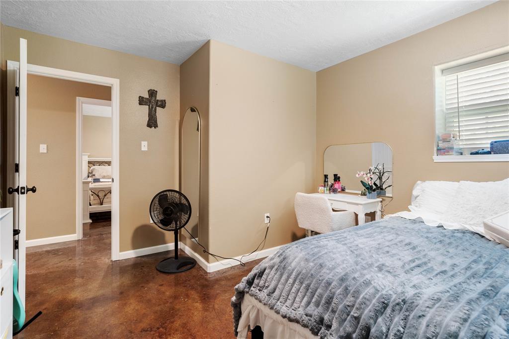 17710 Oak Hills Drive, New Caney, Texas image 18