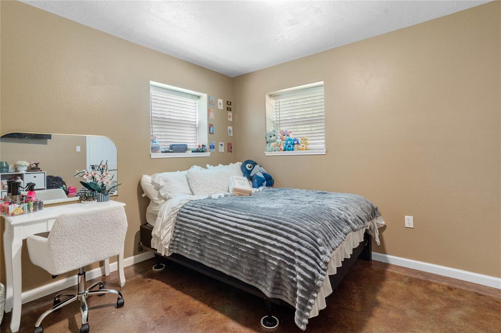 17710 Oak Hills Drive, New Caney, Texas image 17