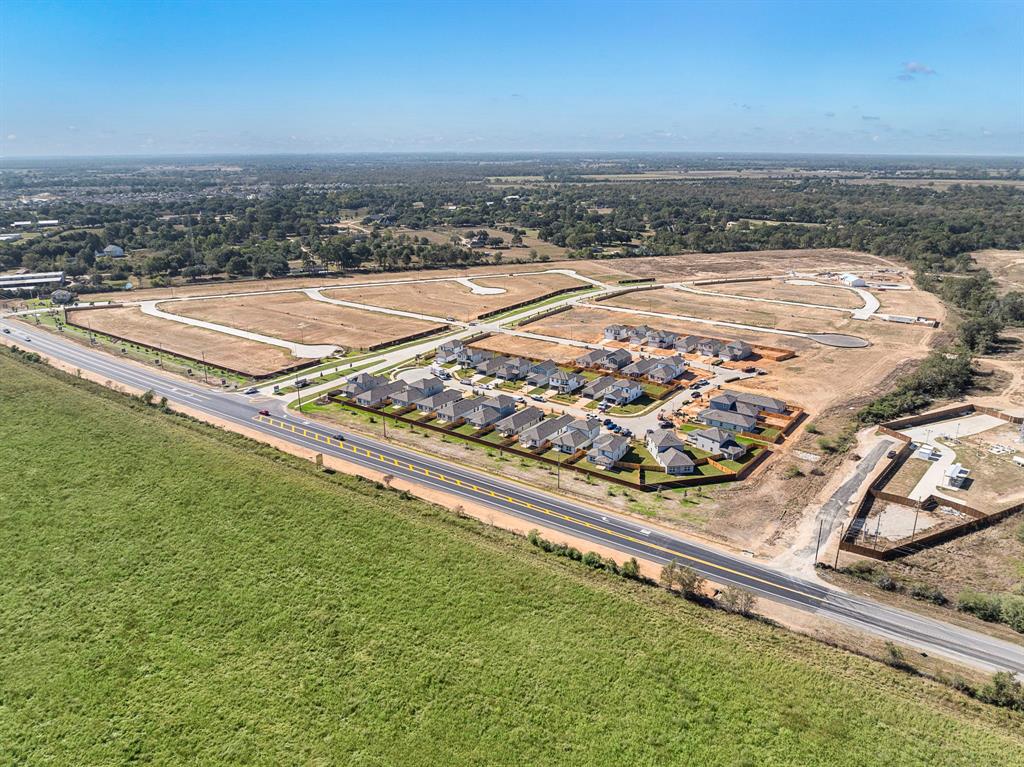 3934 Windy Whisper Drive, Brookshire, Texas image 9