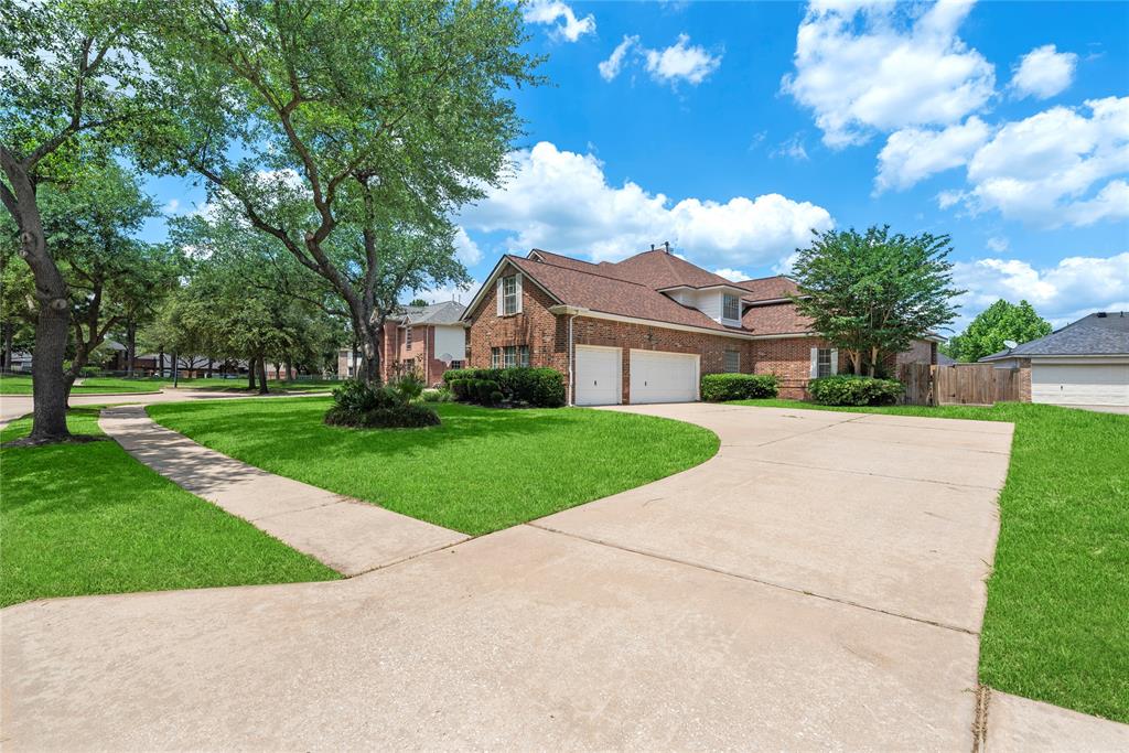17406 Lonesome Dove Trail, Houston, Texas image 3