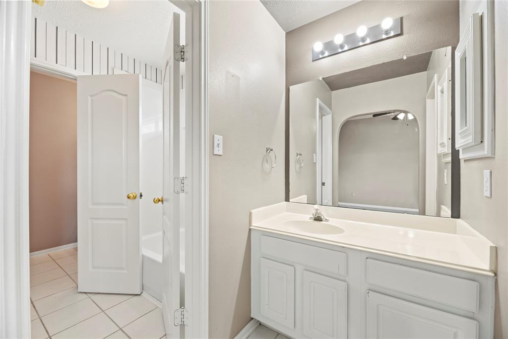 17406 Lonesome Dove Trail, Houston, Texas image 26