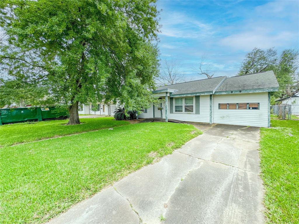 1421 5th Avenue, Texas City, Texas image 2