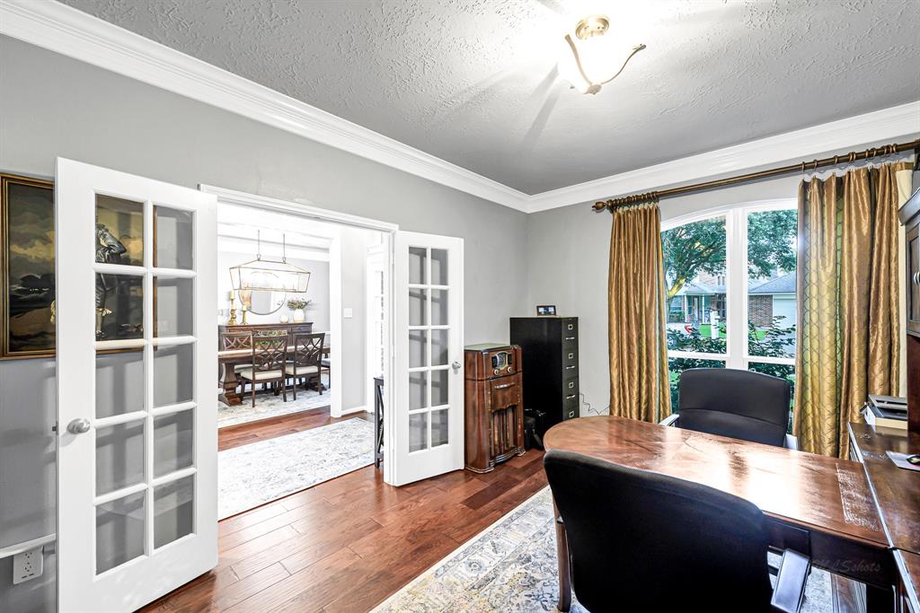 926 Burchton Drive, Sugar Land, Texas image 10