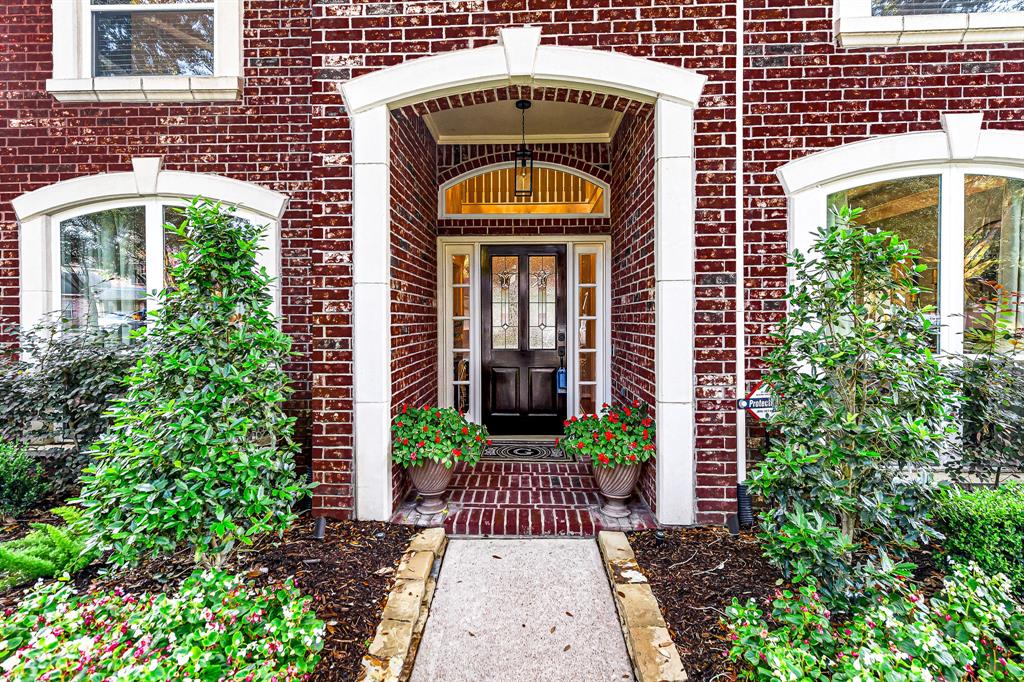 926 Burchton Drive, Sugar Land, Texas image 7