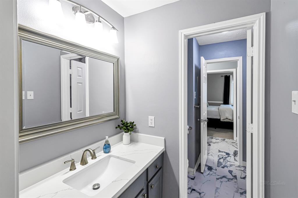 926 Burchton Drive, Sugar Land, Texas image 35