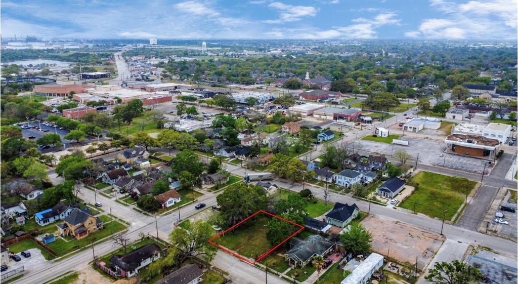 408 W Humble St, Baytown, Texas image 10