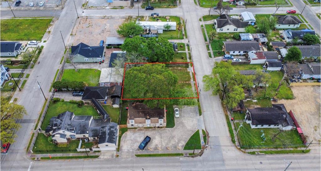 408 W Humble St, Baytown, Texas image 7