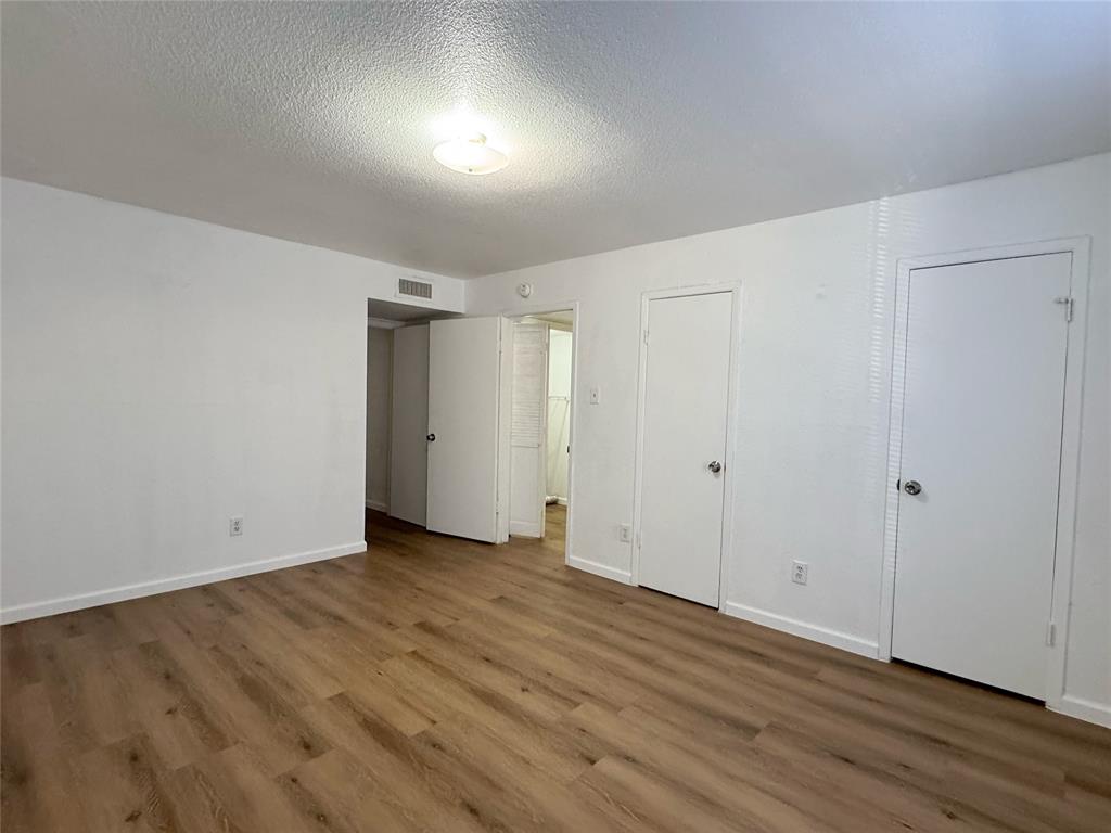 9201 Clarewood Drive #10, Houston, Texas image 12