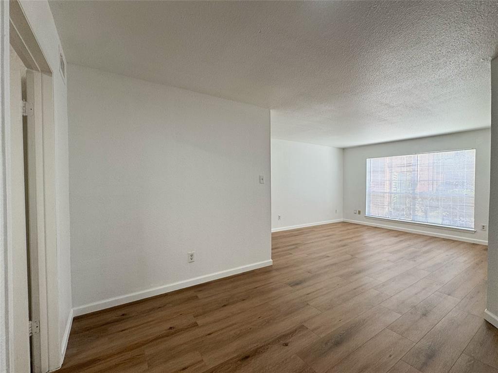 9201 Clarewood Drive #10, Houston, Texas image 8