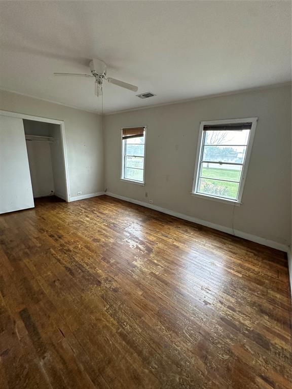 703 S Mccarty Avenue, Eagle Lake, Texas image 5