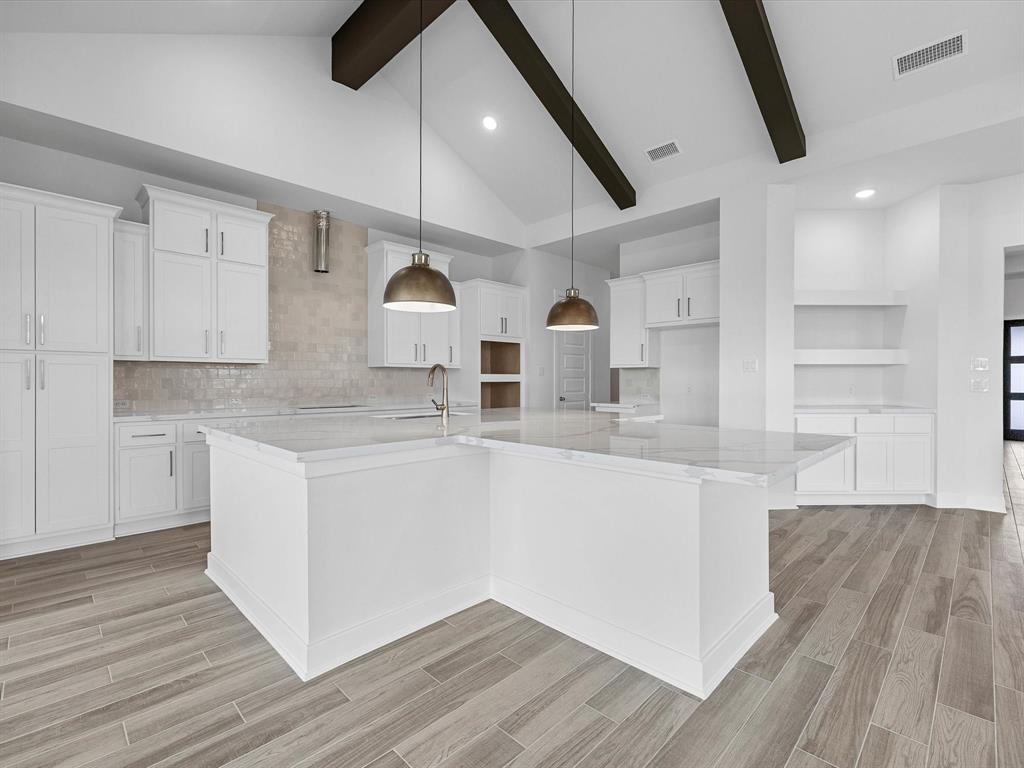 31006 Sun Valley Drive