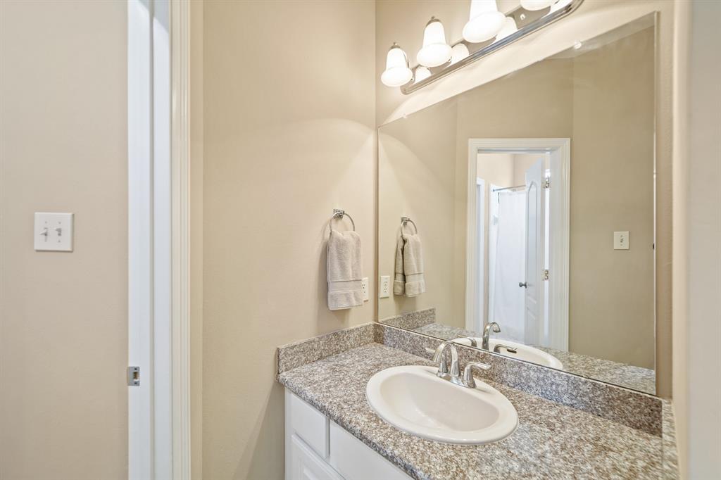 3707 Griffin Lane, Missouri City, Texas image 38