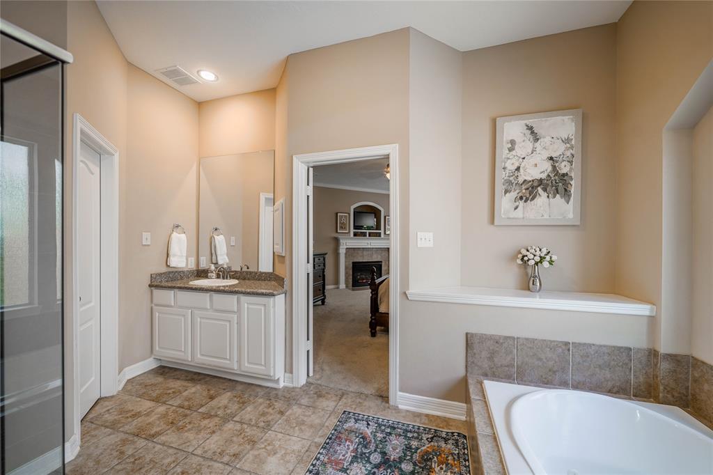 3707 Griffin Lane, Missouri City, Texas image 28
