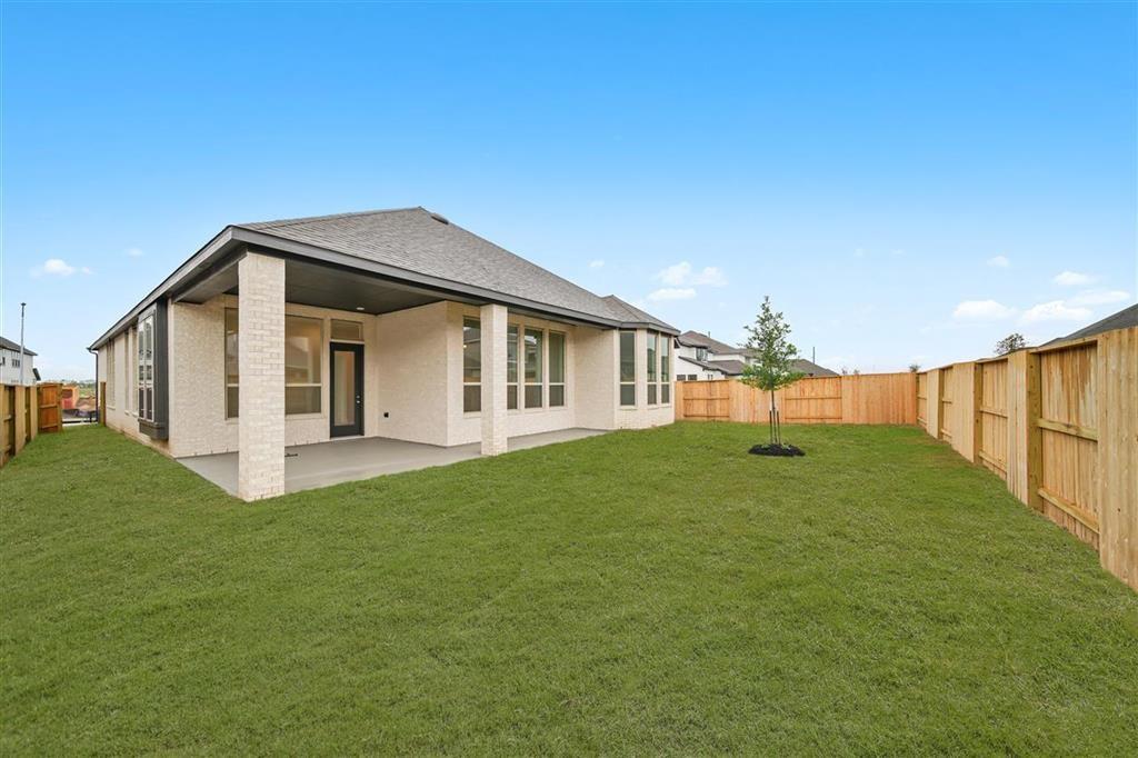 5806 Silver Perch Lane, Manvel, Texas image 26
