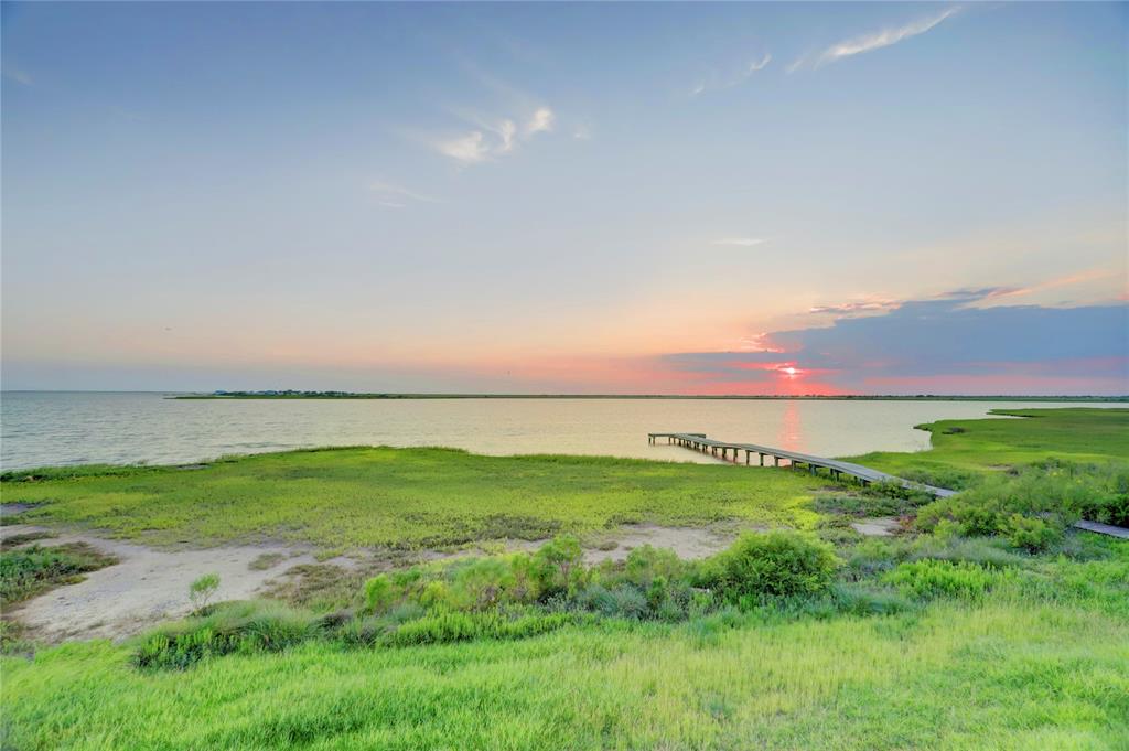 3581 Kiawah Circle, Palacios, Texas image 5