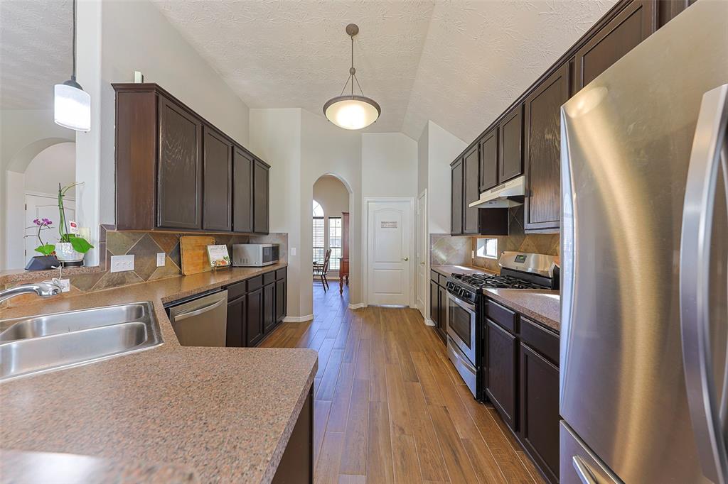 7403 Wedgewood Drive, Magnolia, Texas image 8