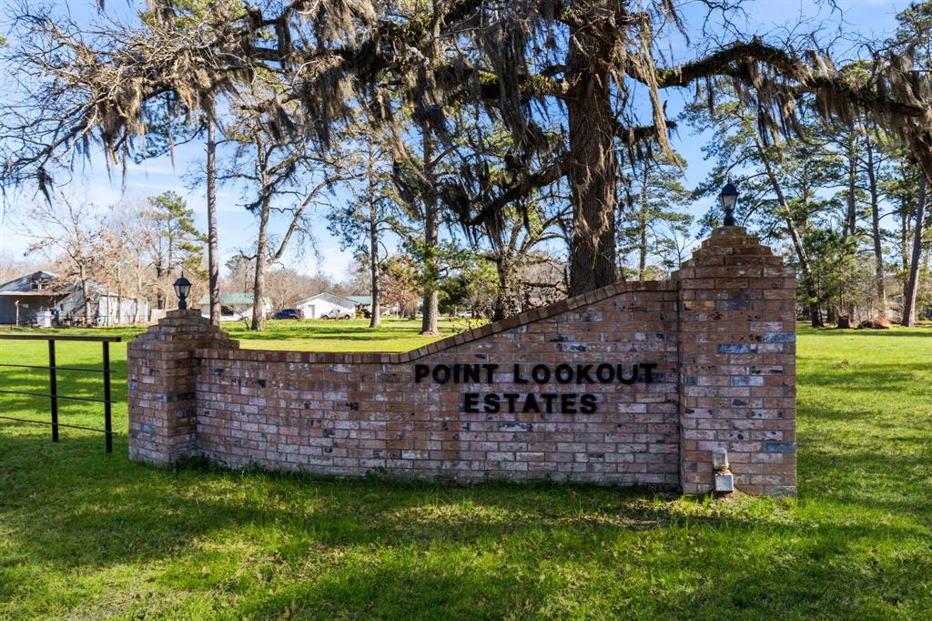 Highcrest Drive, Point Blank, Texas image 3