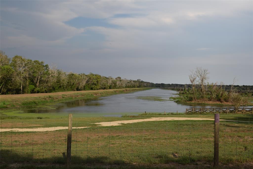 00 Lake View Road, Damon, Texas image 20