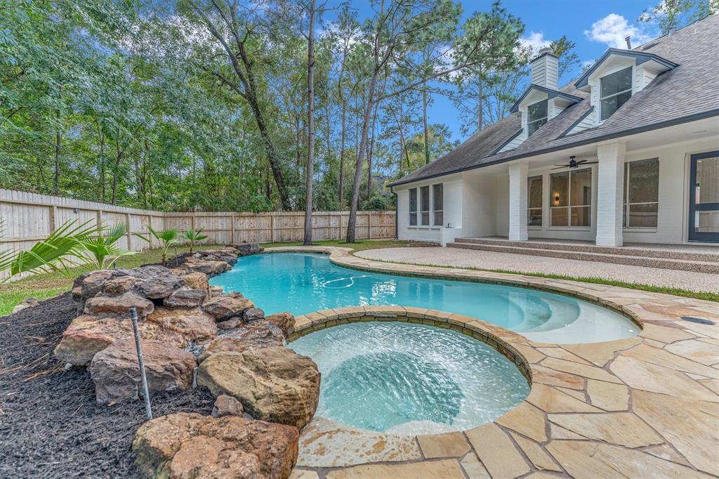30 E Wedgemere Circle, The Woodlands, Texas image 29