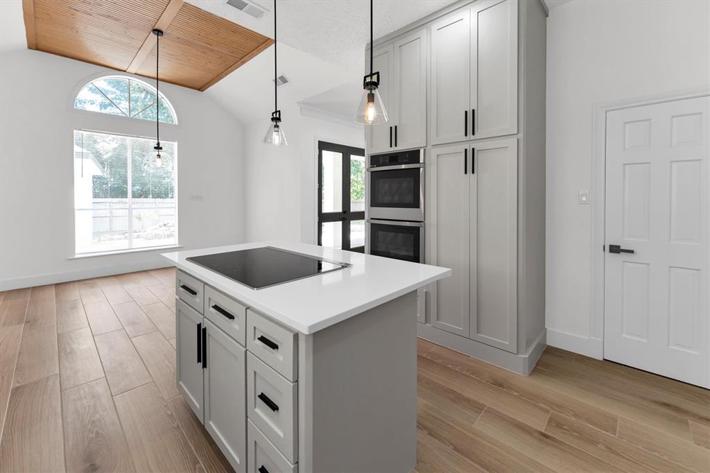 30 E Wedgemere Circle, The Woodlands, Texas image 15