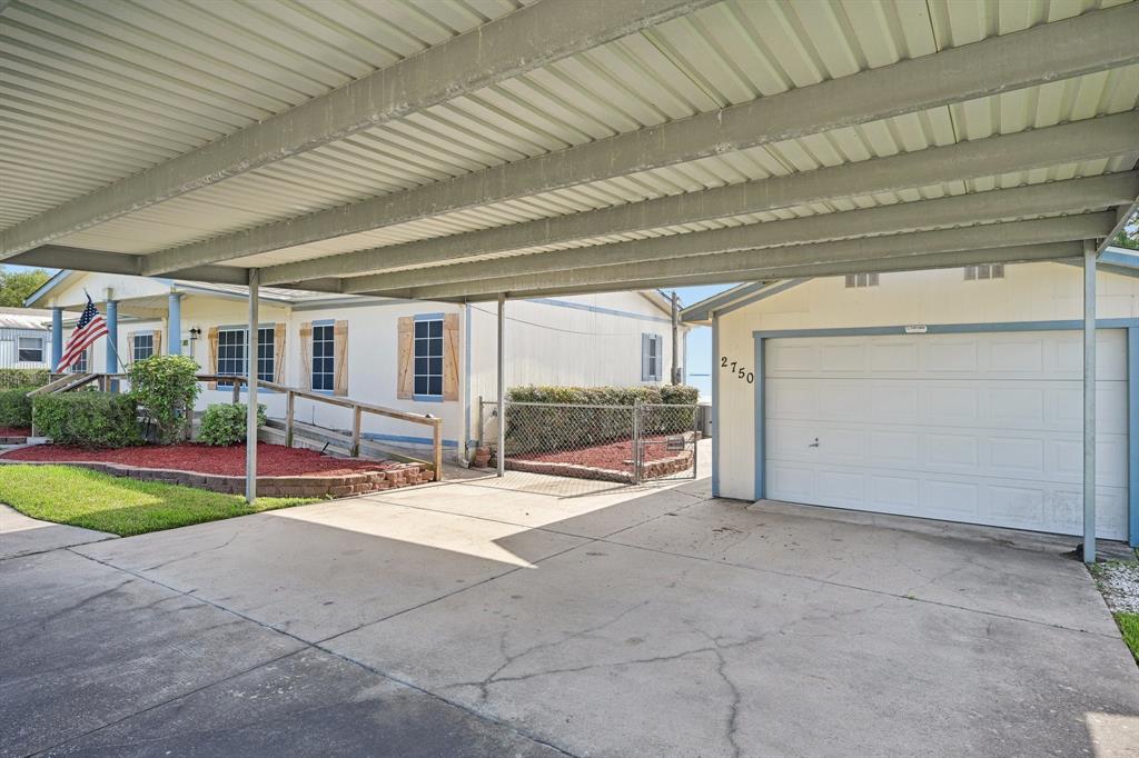 2750 Bay Oaks Harbor Drive