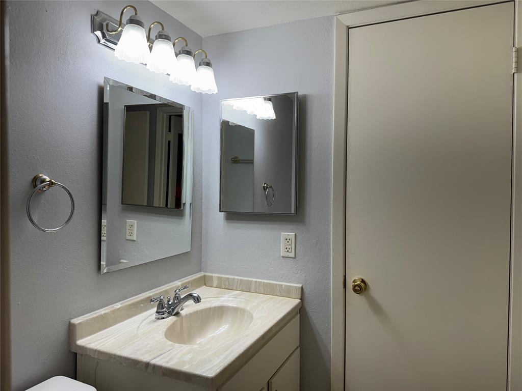3300 Pebblebrook Drive #106, Seabrook, Texas image 18