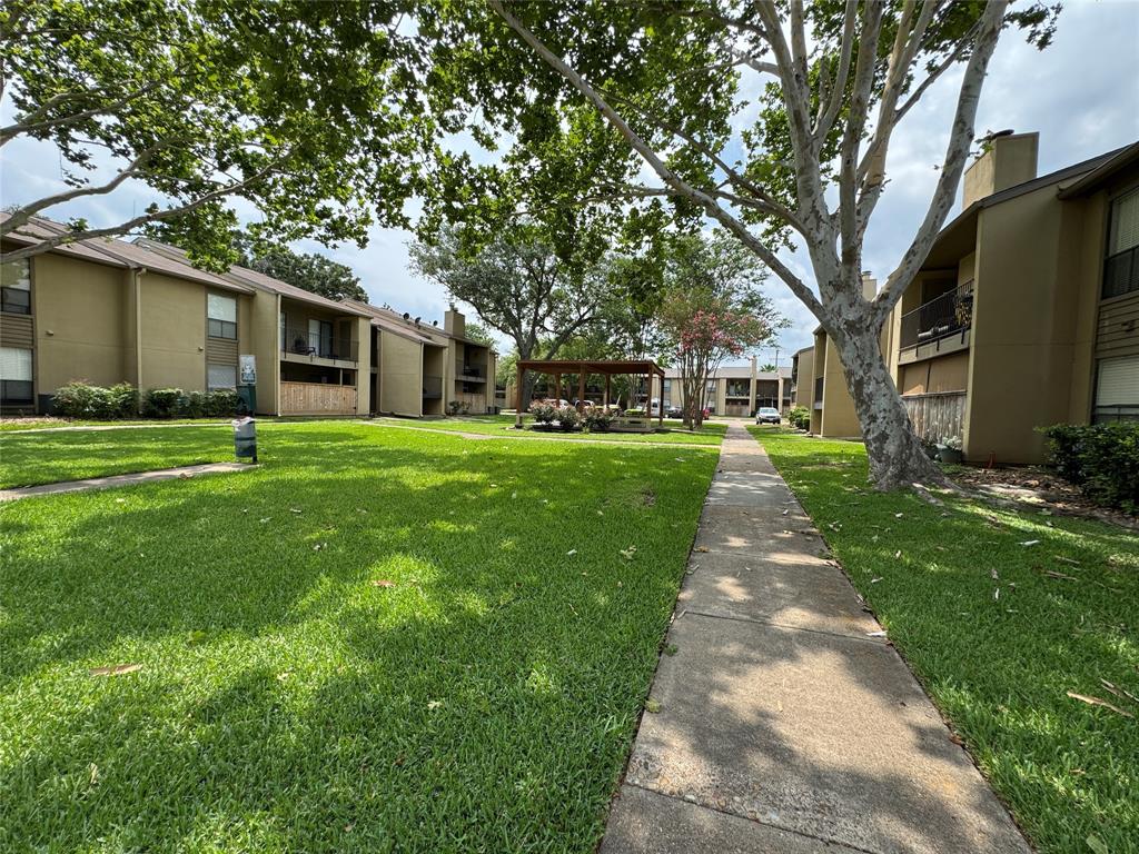 3300 Pebblebrook Drive #106, Seabrook, Texas image 29
