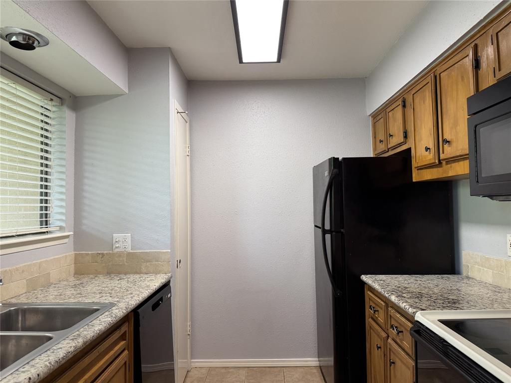 3300 Pebblebrook Drive #106, Seabrook, Texas image 9