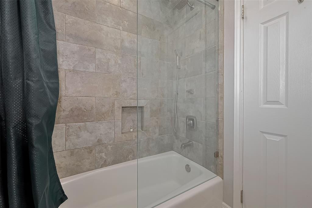 12806 Lakecrest Drive, Cypress, Texas image 27
