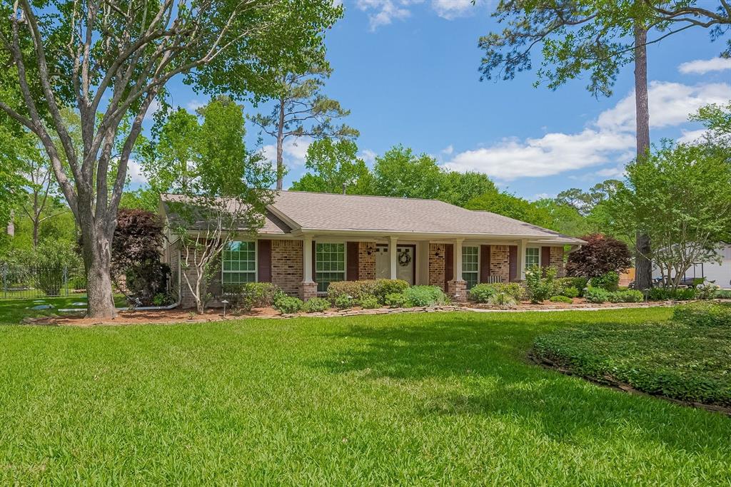 12806 Lakecrest Drive, Cypress, Texas image 1