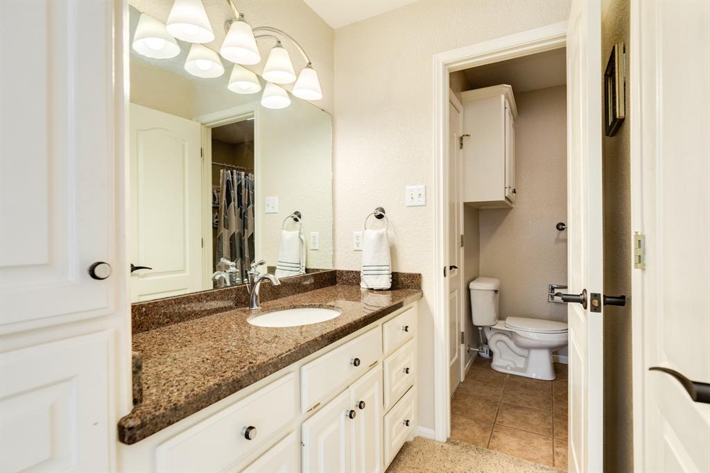 206 Cherrywood Drive, Lake Jackson, Texas image 40