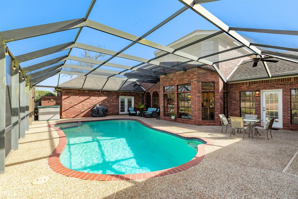 206 Cherrywood Drive, Lake Jackson, Texas image 45