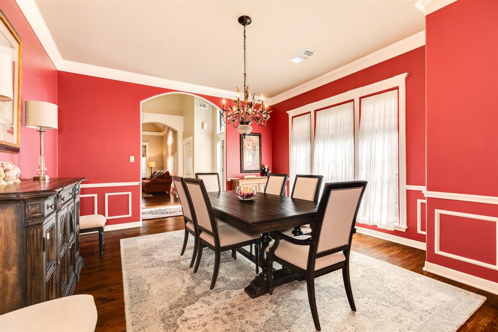 206 Cherrywood Drive, Lake Jackson, Texas image 4
