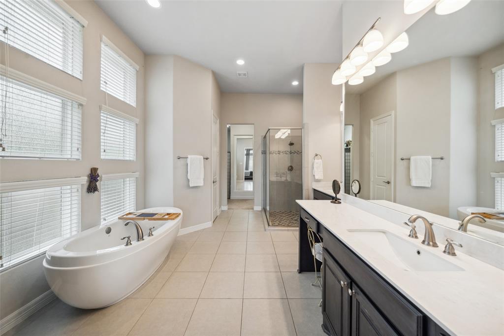 9202 Tracewood Canyon Lane, Tomball, Texas image 15