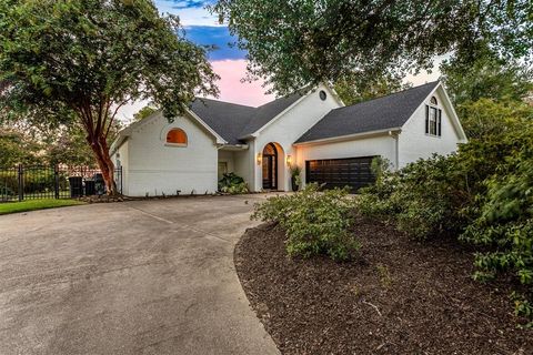 422 S Burnett Drive Baytown TX 77520