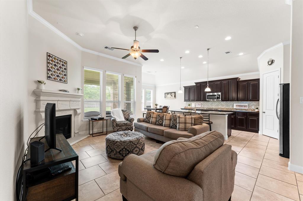 82 S Sawbridge Circle, Spring, Texas image 10
