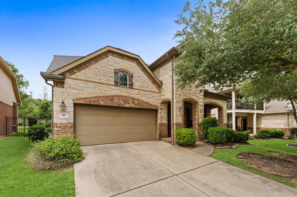 82 S Sawbridge Circle, Spring, Texas image 2
