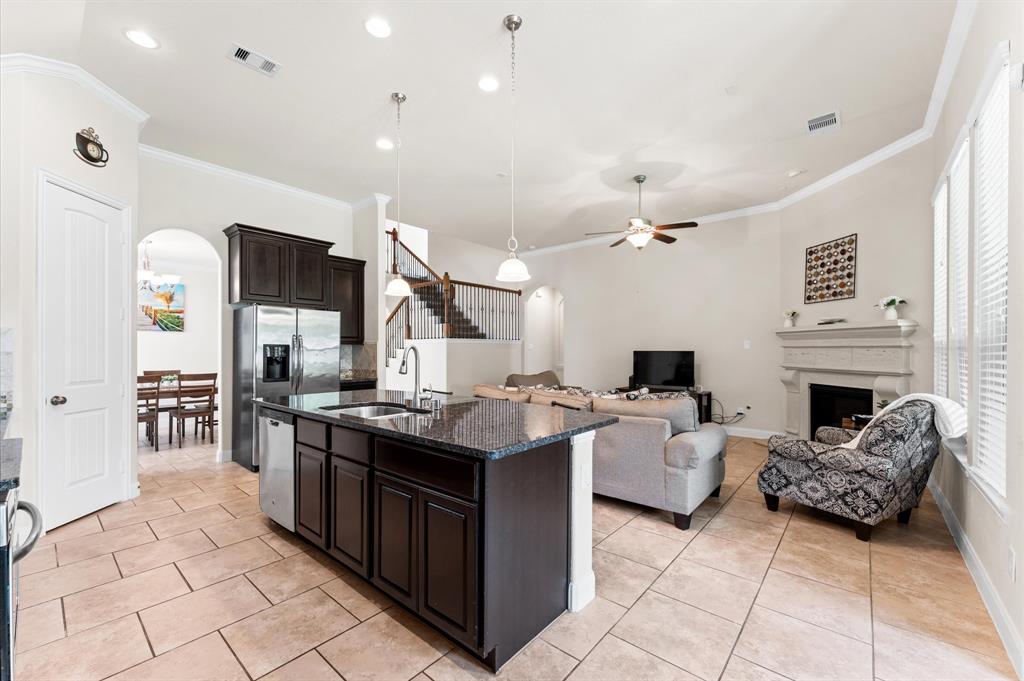 82 S Sawbridge Circle, Spring, Texas image 17