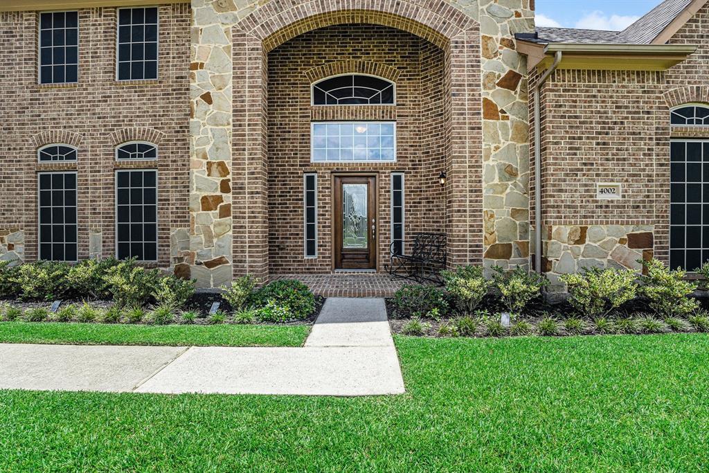4002 Broadmoor Drive