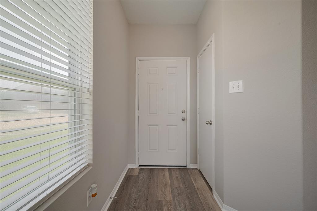 2810 Meadowbrook Lane